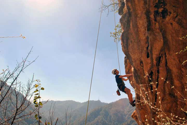 Climbing at Khanda near Woodstock