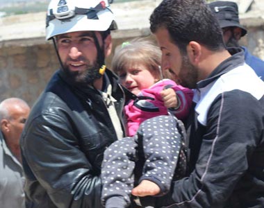 The White Helmets rescue a child in Syria