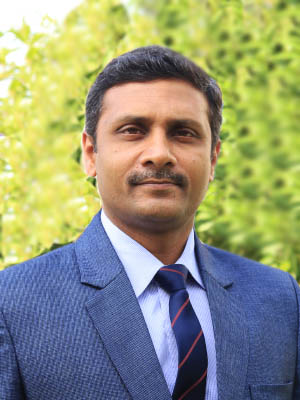 Ganesh Kempaiah, College and Career Counsellor